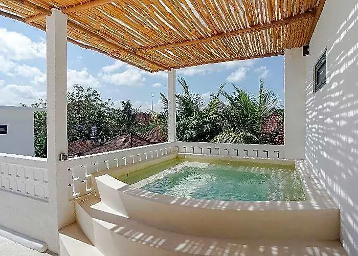 Hotel Avanoa *